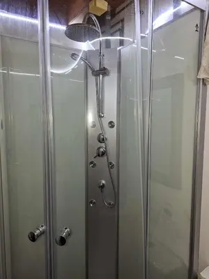 Salle de bains dans l'établissement Le Gîte des Korrigans