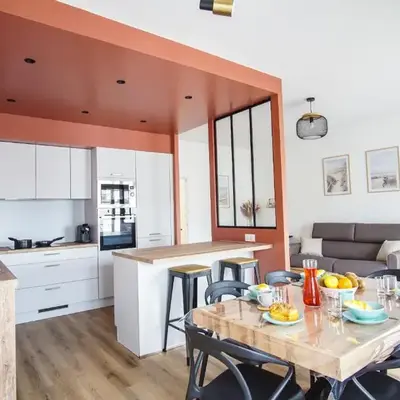 -IRIS- Magnifique T2 renove avec balcon et parking