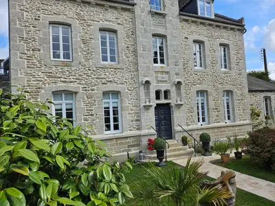 Jardin de l'établissement GÎTE Le Parisien Appartement privé en Duplex avec accès jacuzzi à 10min des plages