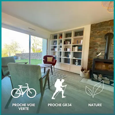 Bibliothèque dans la maison de vacances