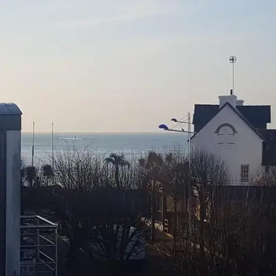Apartment close tonte sea