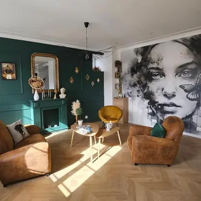 Coin salon dans l'établissement L'Haussmannien Presbytère St Hervé