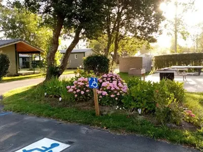 Jardin de l'établissement Chalet avec Terrasse à Tréguennec pour 4 personnes - API-1-52-944