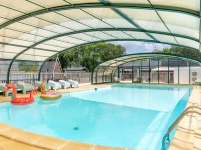 Piscine de l'établissement Mobil-home avec terrasse à Tréguennec - API-1-52-963 ou située à proximité