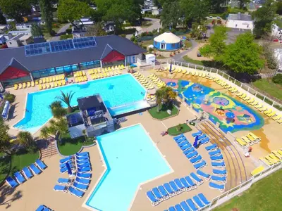 Piscine de l'établissement Charmant mobil-home Pont-Aven ou située à proximité