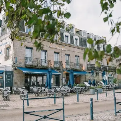 Hôtel Les Grands Voyageurs