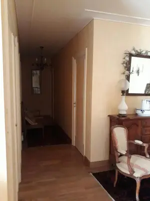 Un ou plusieurs lits dans un hébergement de l'établissement Chambre dans villa